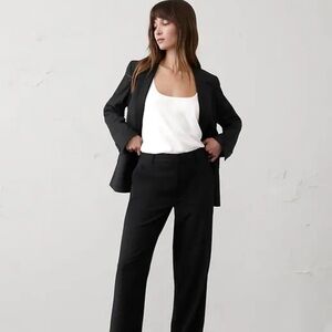 Sculpted Stretch High Rise NWT